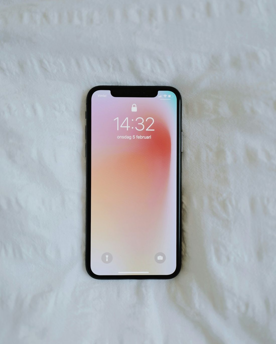 超凡国际 APP 数据表界面示意